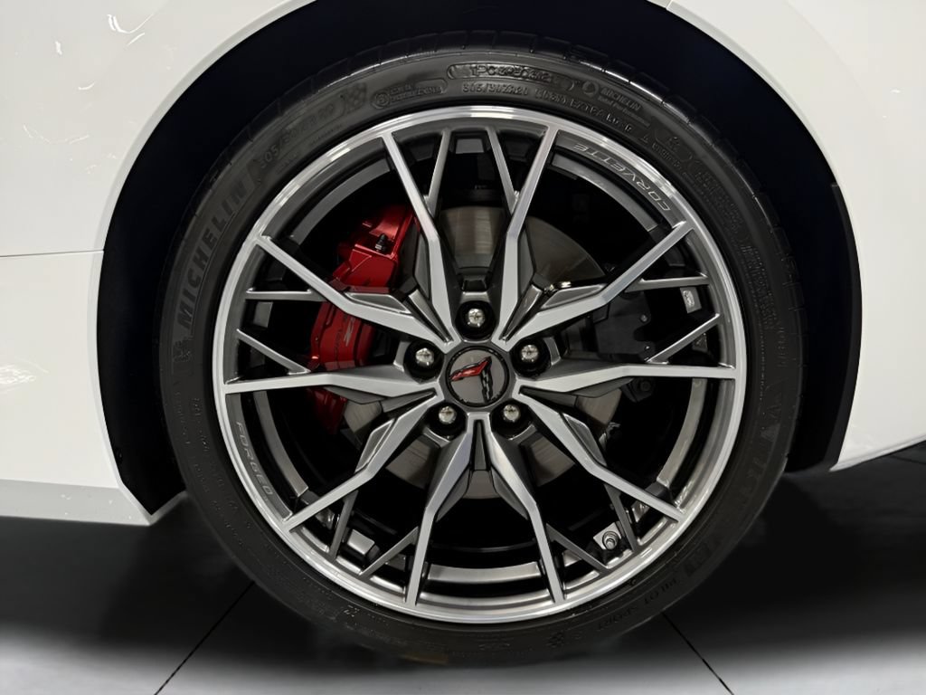 Used 2026 Chevrolet Corvette Stingray Premium Conv w/ Z51 Performance Package RWD image 30