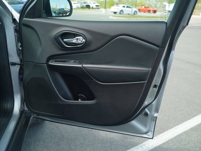 Used 2022 Jeep Cherokee Trailhawk image 21