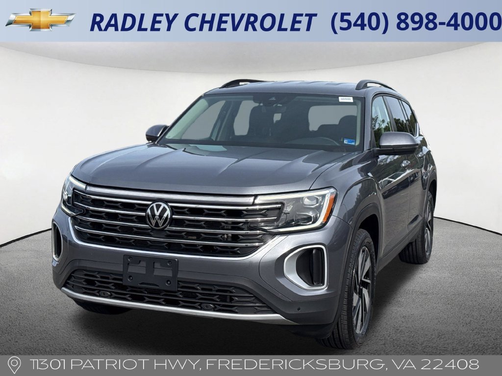 Used 2025 Volkswagen Atlas SE