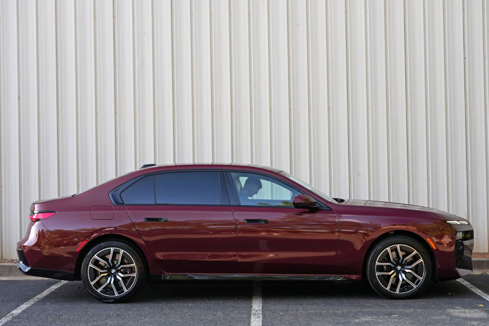 Used 2023 BMW 760i xDrive AWD/4WD image 61