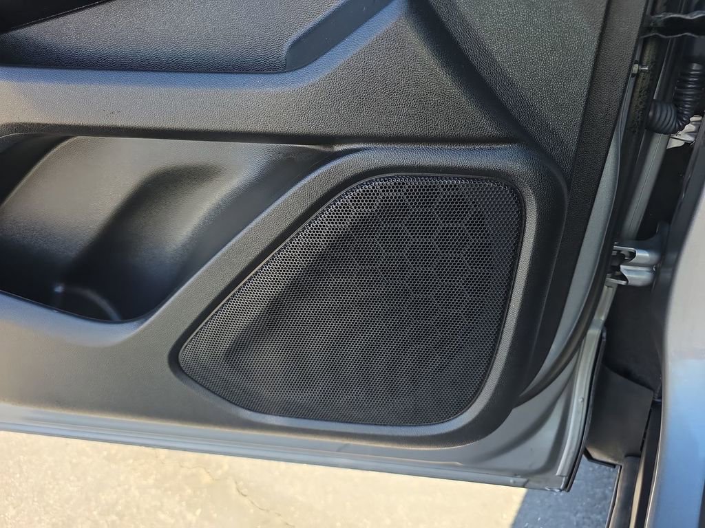 Used 2024 GMC Terrain SLE image 25