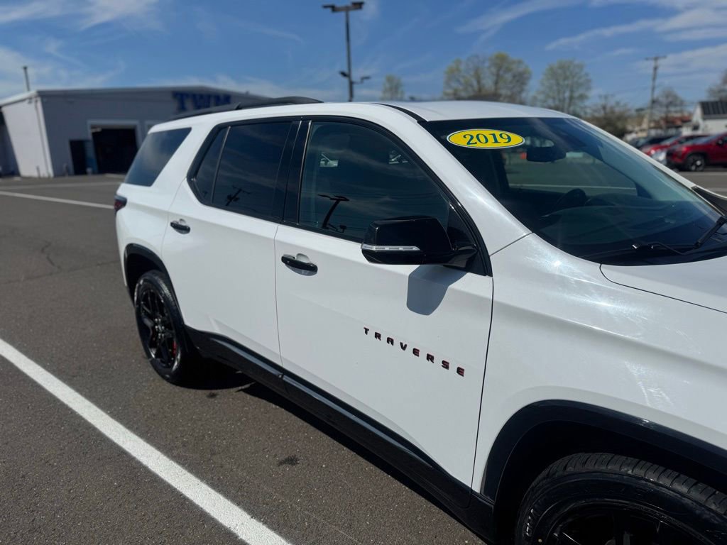 Used 2019 Chevrolet Traverse Premier w/ Redline Edition image 11