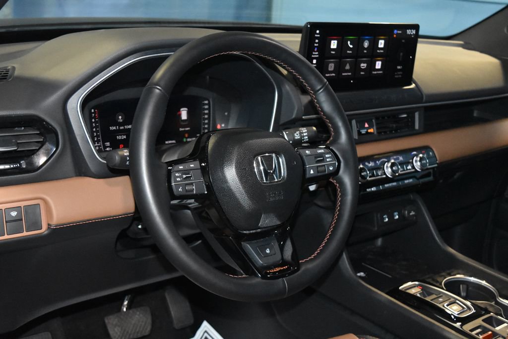 Used 2026 Honda Passport TrailSport Elite image 2