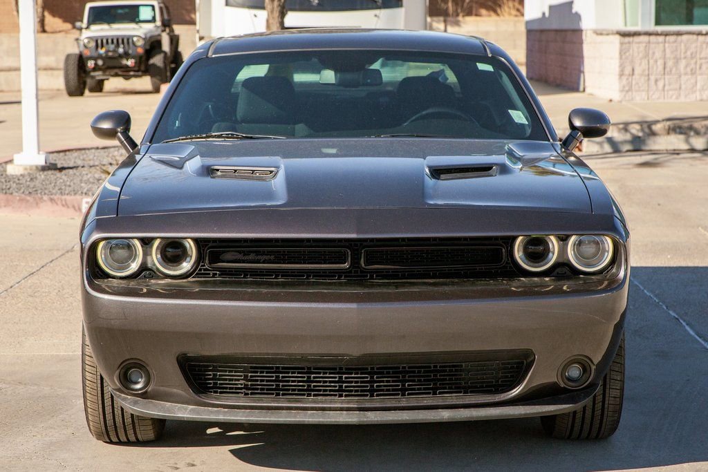 Used 2020 Dodge Challenger SXT w/ Driver Convenience Group image 3