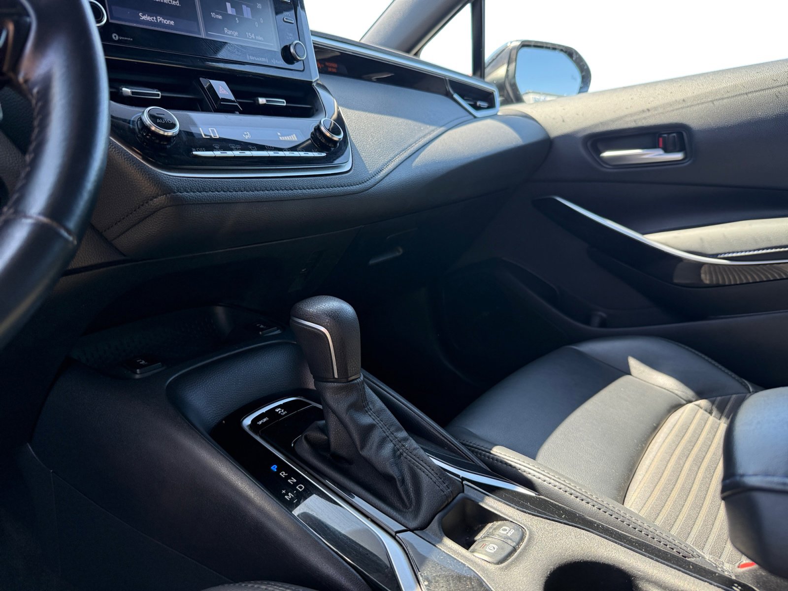 Used 2022 Toyota Corolla XSE w/ Carpet Mat Package (TMS) FWD image 13