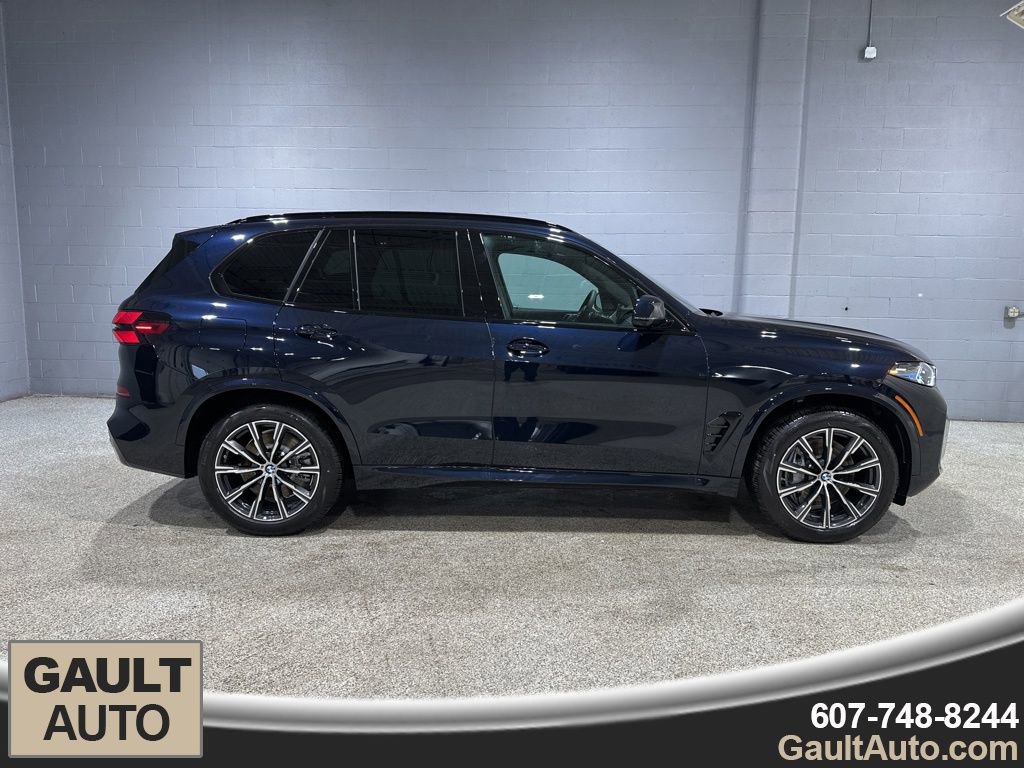 New 2026 BMW X5 xDrive50e w/ Executive Package image 2