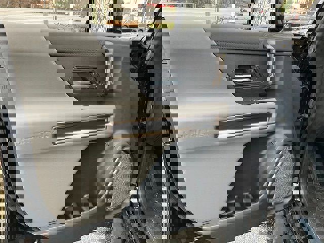 New 2025 GMC Hummer EV 2X image 4