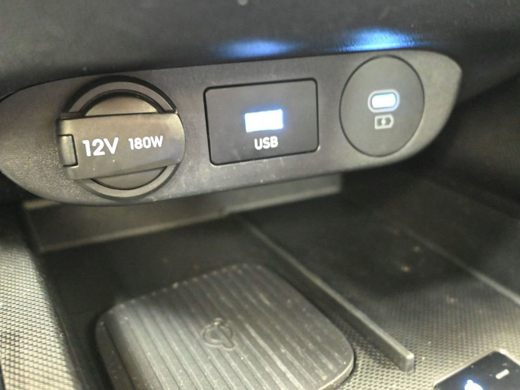 Certified 2024 Hyundai Elantra SEL w/ Convenience Package image 33