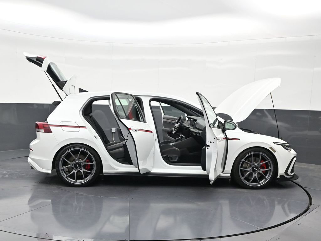 Used 2022 Volkswagen GTI S FWD image 31