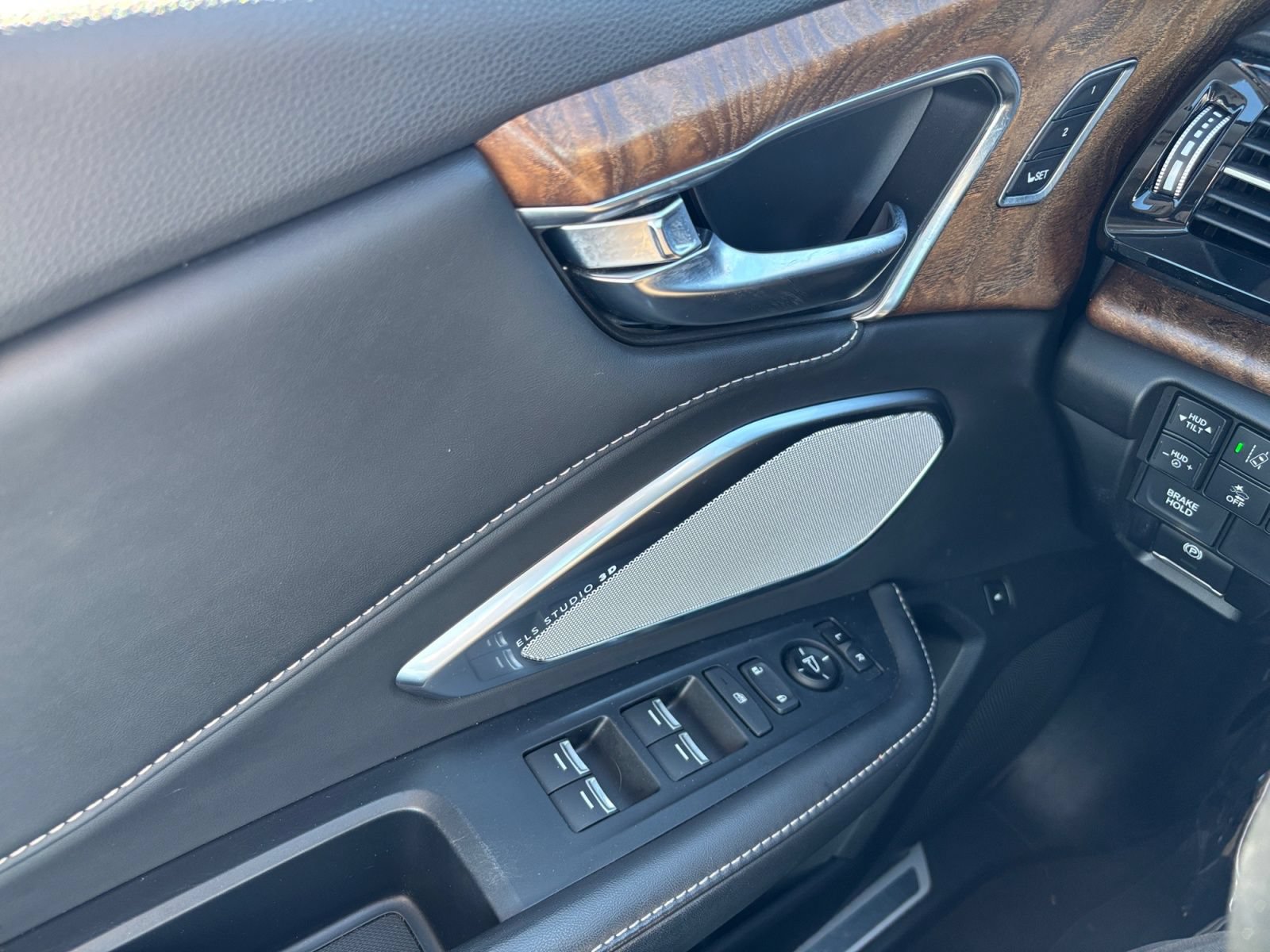 Used 2020 Acura RDX AWD w/ Advance Package image 11