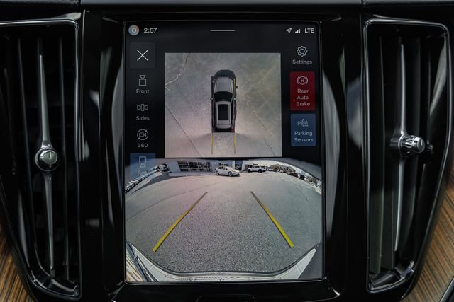 Used 2024 Volvo XC60 T8 Ultimate w/ Protection Package Premier image 40