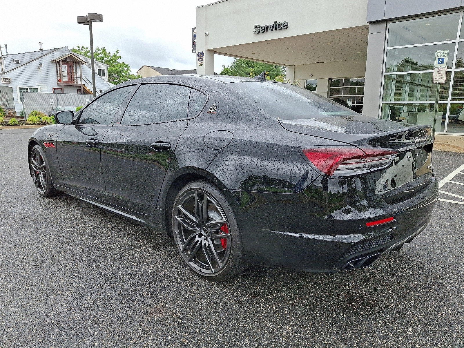 Used 2021 Maserati Quattroporte Trofeo RWD image 6