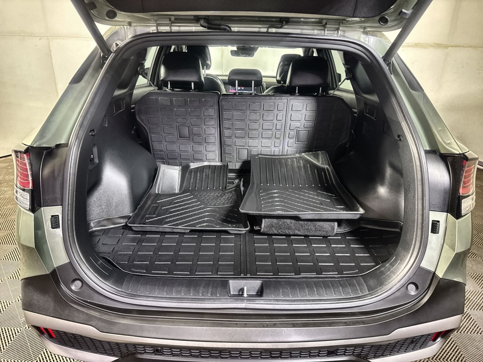 Used 2024 Kia Sportage X-Line w/ X-Line Premium Package AWD/4WD image 25