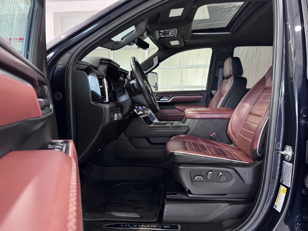 Certified 2025 GMC Sierra 2500 Denali Ultimate w/ Snow Plow Prep/Camper Package AWD/4WD image 11