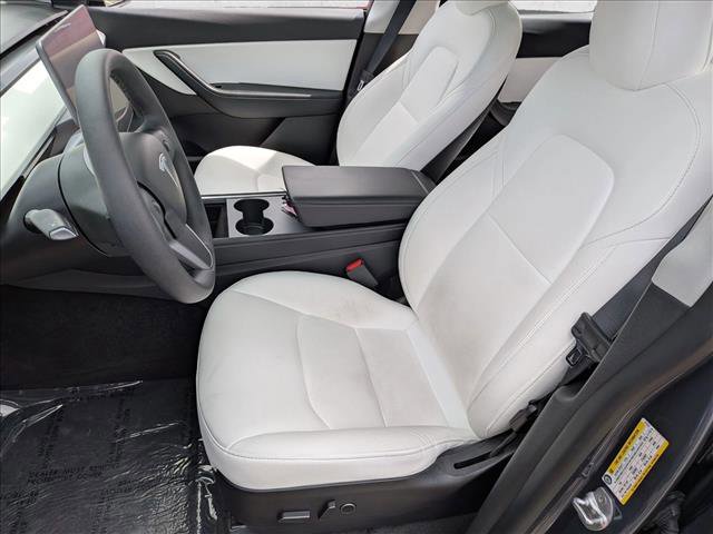 Used 2022 Tesla Model Y Performance image 17