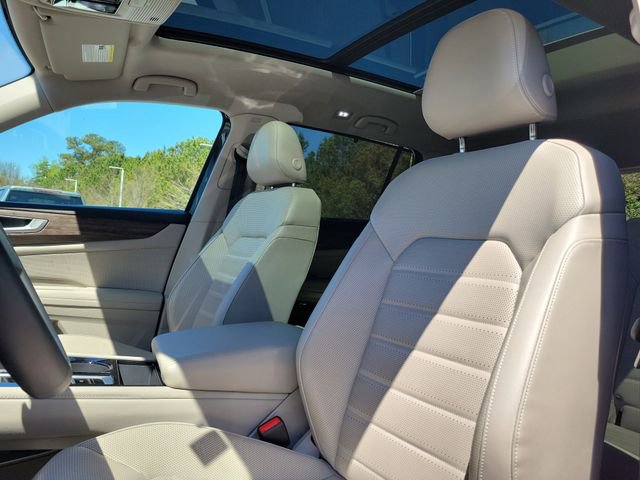 Used 2024 Volkswagen Atlas SEL image 15