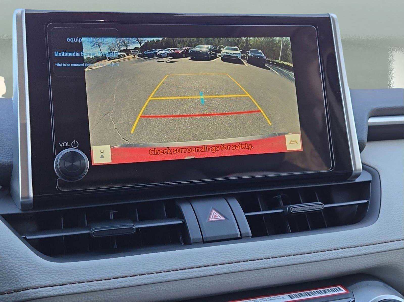 Used 2025 Toyota RAV4 XLE image 24