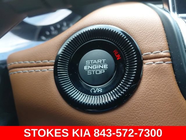 Used 2024 Jeep Compass Limited AWD/4WD image 17