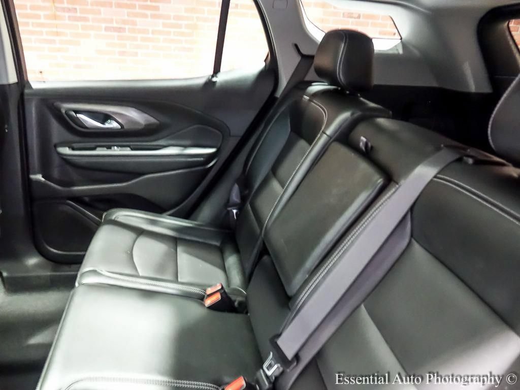 Used 2024 GMC Terrain SLT w/ Infotainment Package II FWD image 17