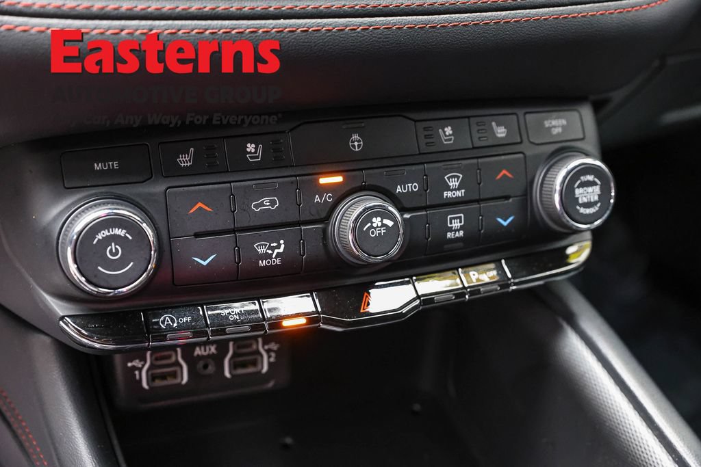 Used 2024 Dodge Durango GT RWD image 20