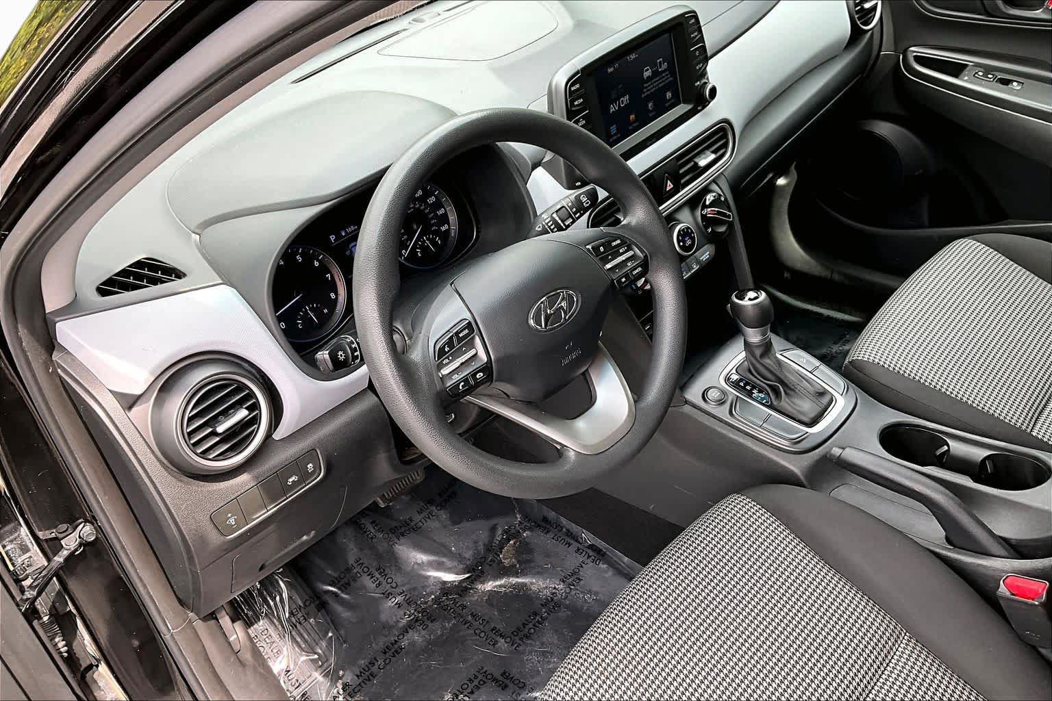 Used 2020 Hyundai Kona SE FWD image 18