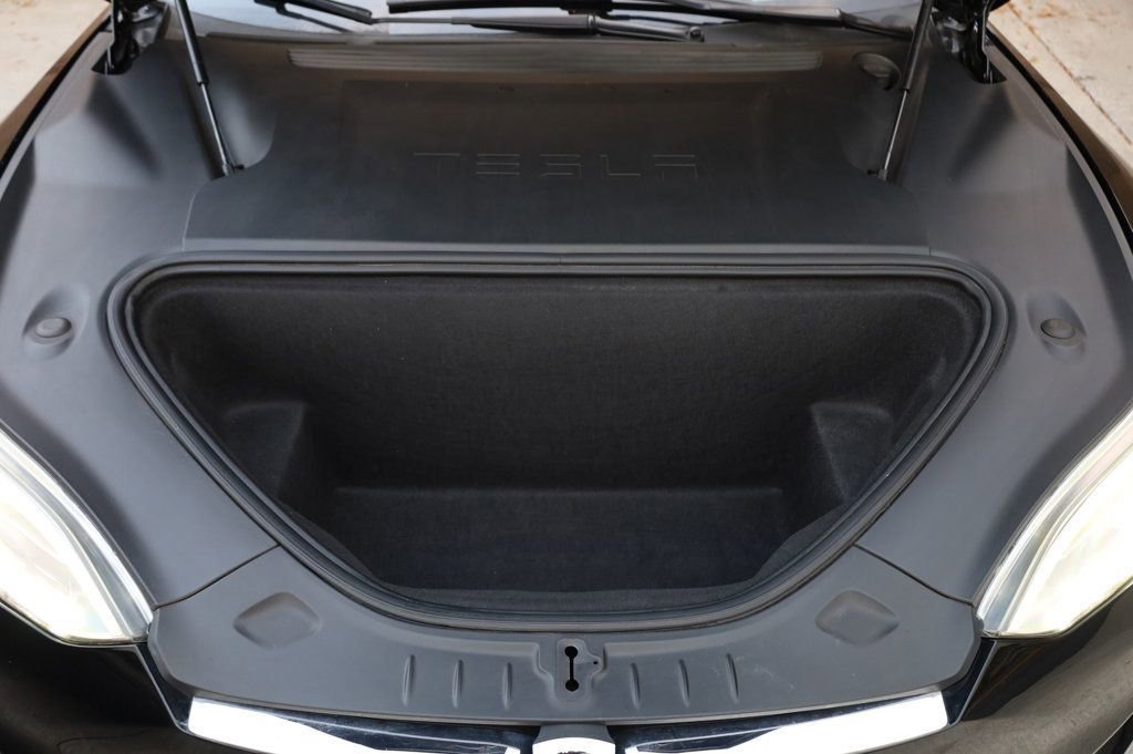 Used 2020 Tesla Model S Long Range Plus image 10