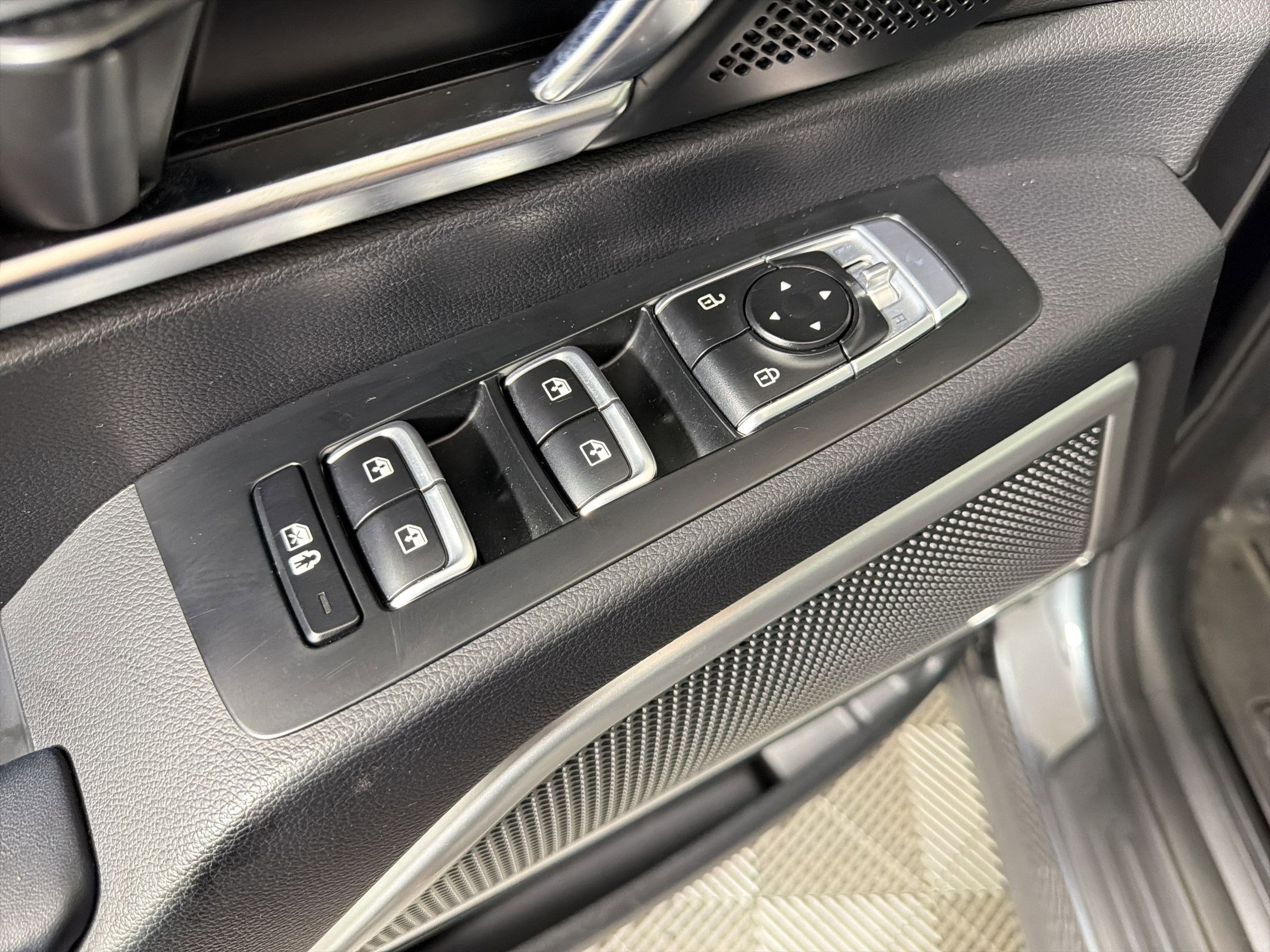 Used 2020 Kia Telluride EX w/ EX Premium Package image 22