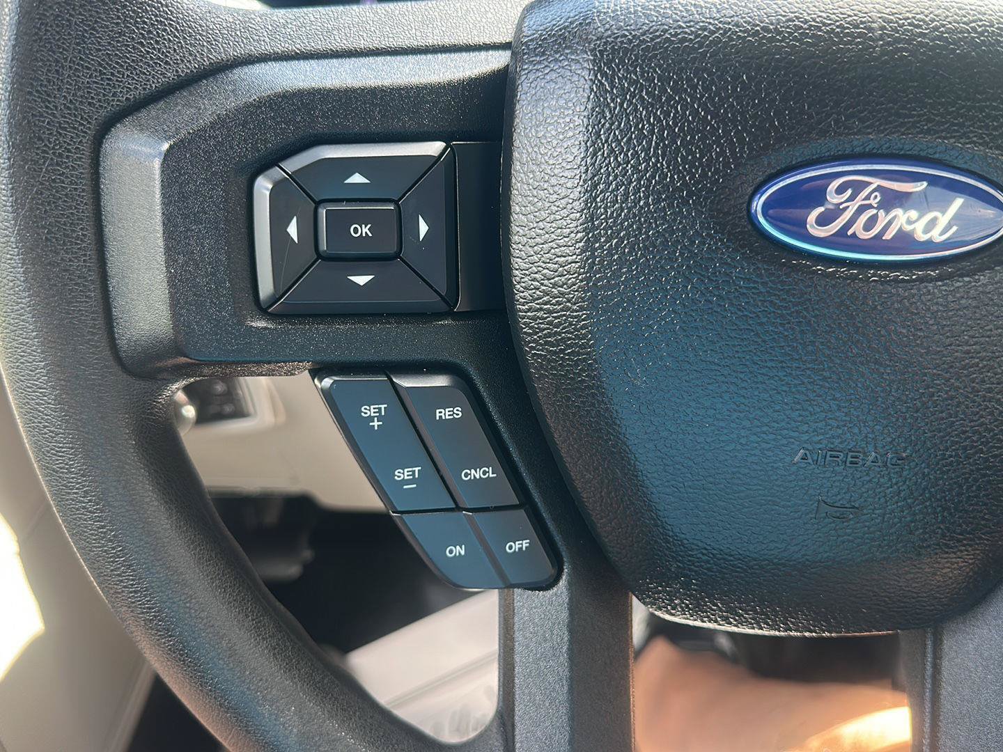 Used 2017 Ford F250 XL w/ Power Equipment Group AWD/4WD image 18