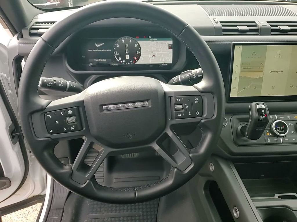 Used 2025 Land Rover Defender 110 S image 23