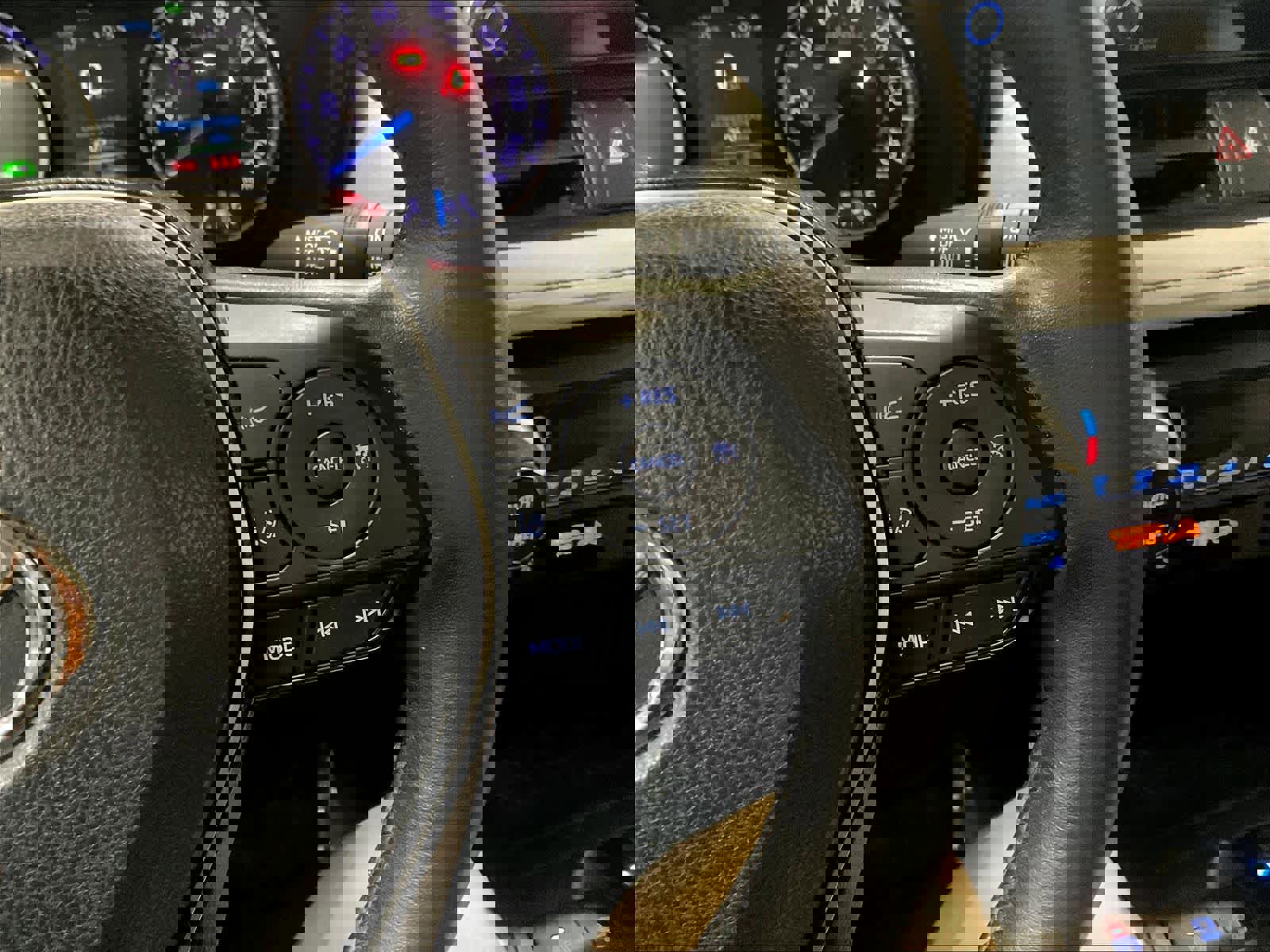 Used 2020 Toyota RAV4 XLE w/ Convenience Package image 20