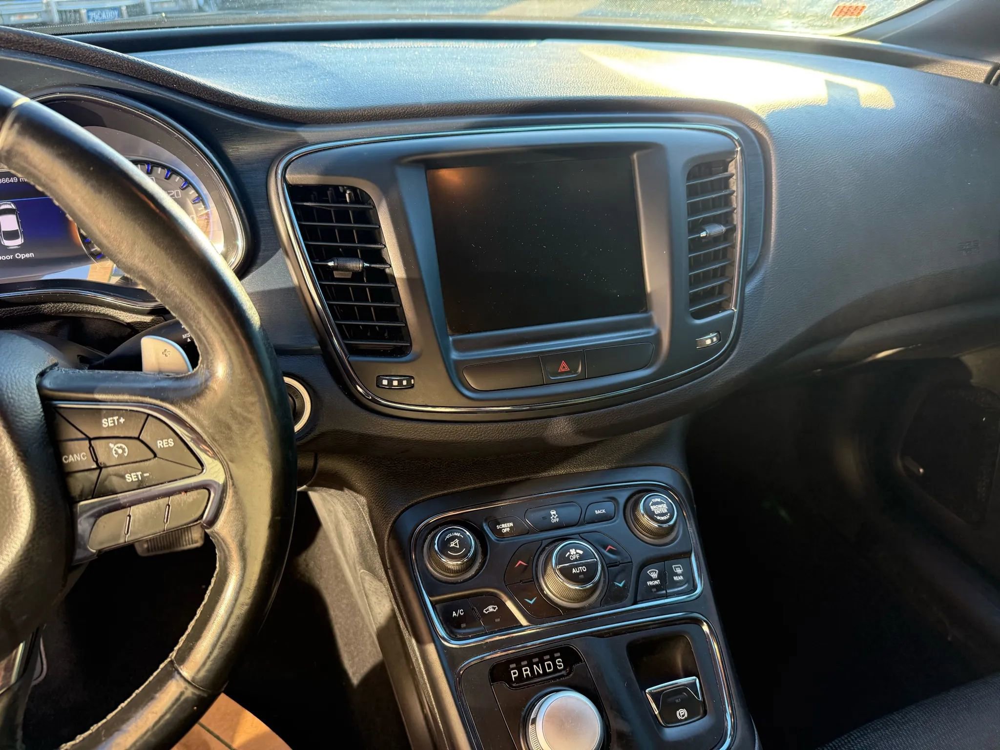 Used 2015 Chrysler 200 S w/ Navigation & Sound Group I image 18