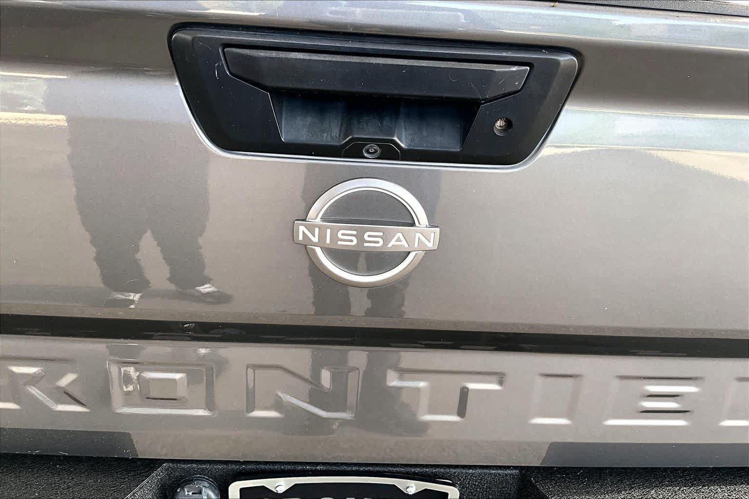 Certified 2024 Nissan Frontier SL RWD image 31