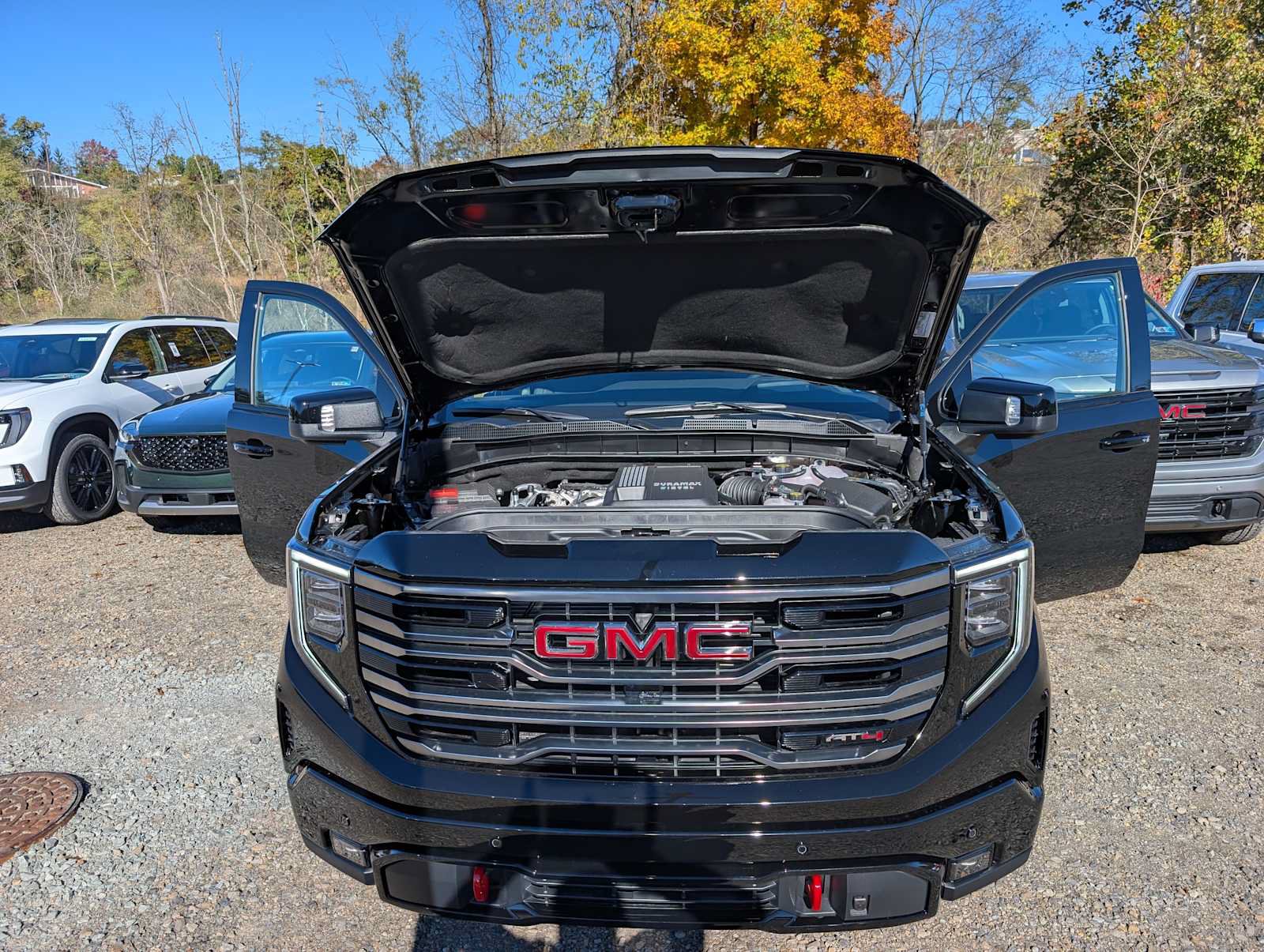 New 2026 GMC Sierra 1500 AT4 w/ AT4 Premium Package AWD/4WD image 12