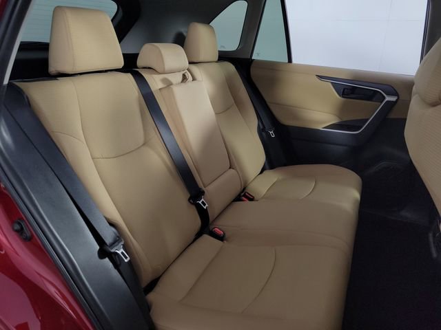 Used 2025 Toyota RAV4 LE FWD image 17