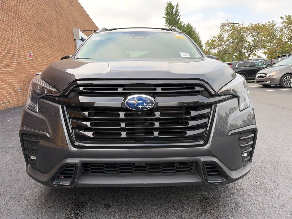 Used 2023 Subaru Ascent Onyx Edition Limited AWD/4WD image 2