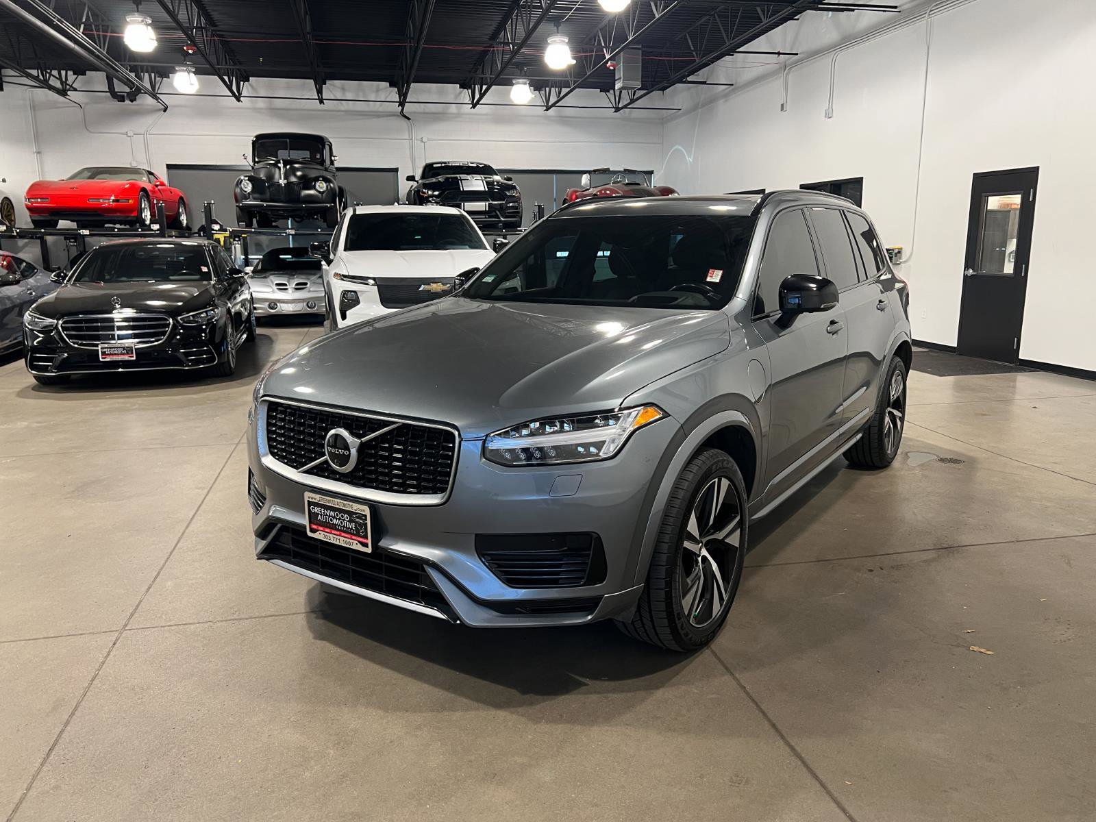 Used 2020 Volvo XC90 T8 R-Design w/ Protection Package Premier image 7