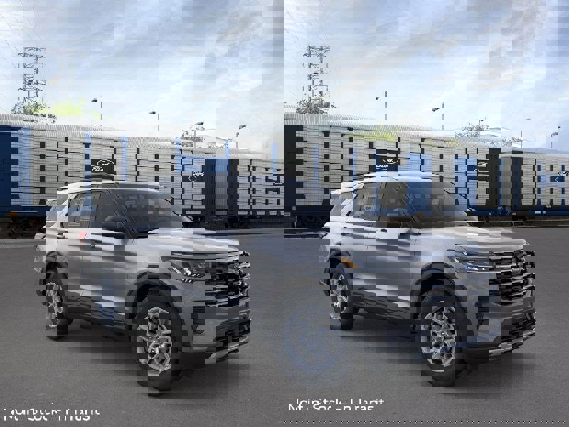 New 2026 Ford Explorer Active image 8