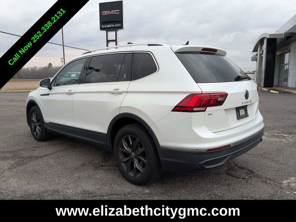 Used 2023 Volkswagen Tiguan SE image 7