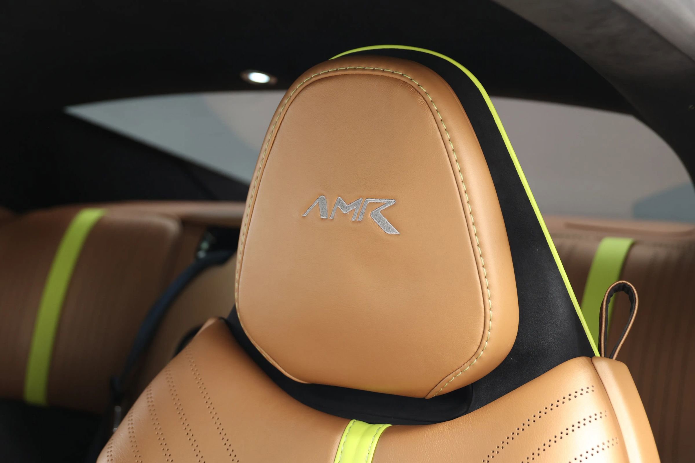 Used 2020 Aston Martin DB11 AMR image 18