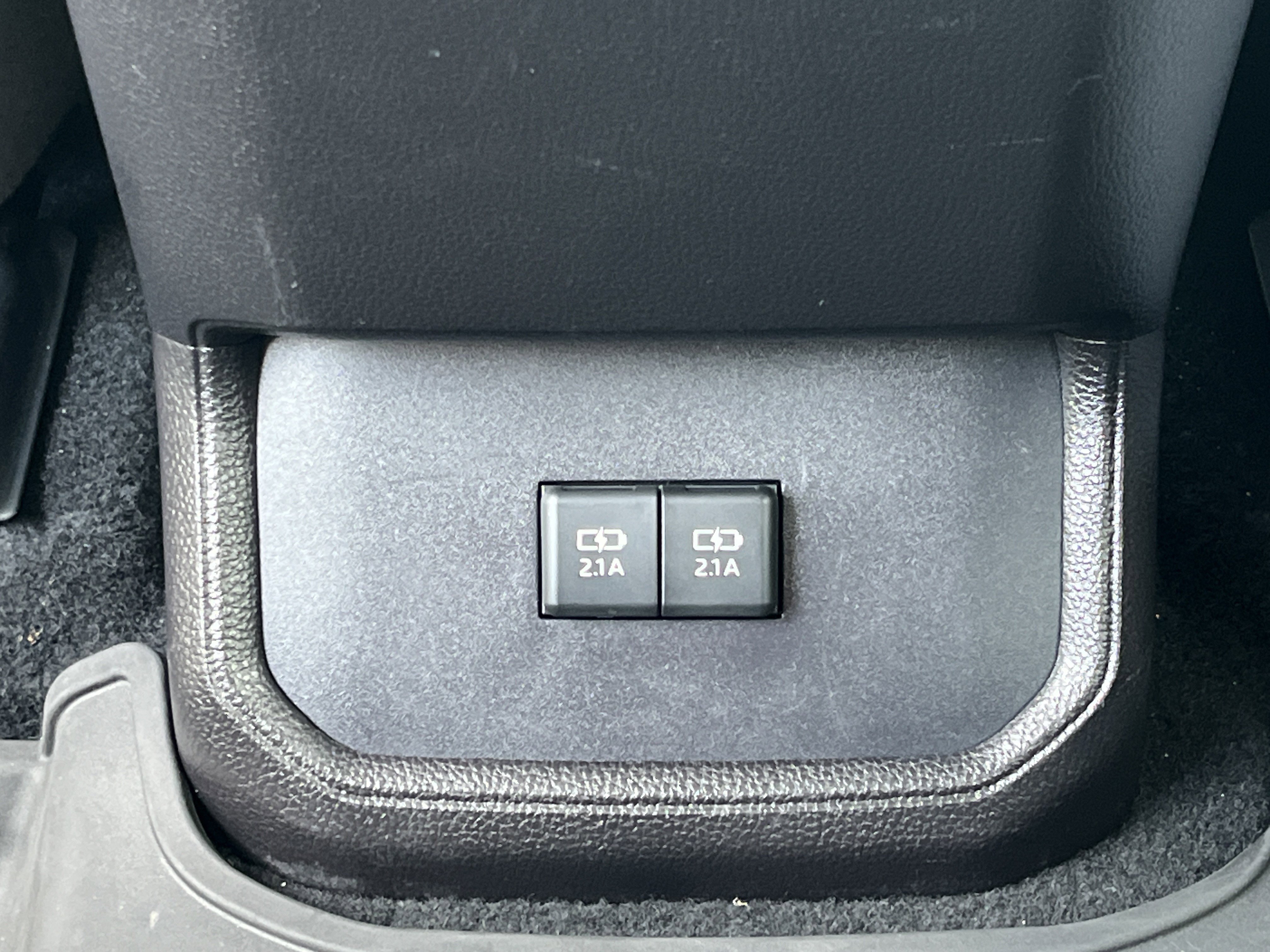 Used 2021 Toyota Highlander XLE image 21