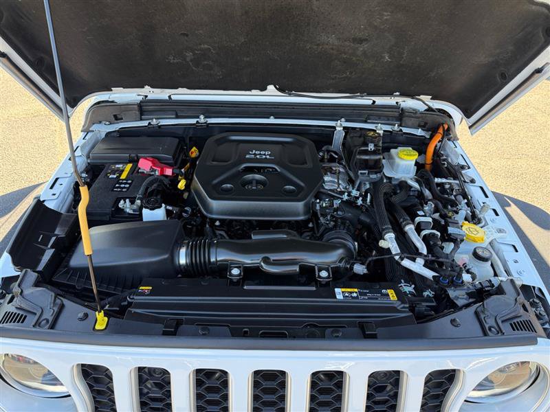 Used 2023 Jeep Wrangler Unlimited Sahara w/ Cold Weather Group AWD/4WD image 20