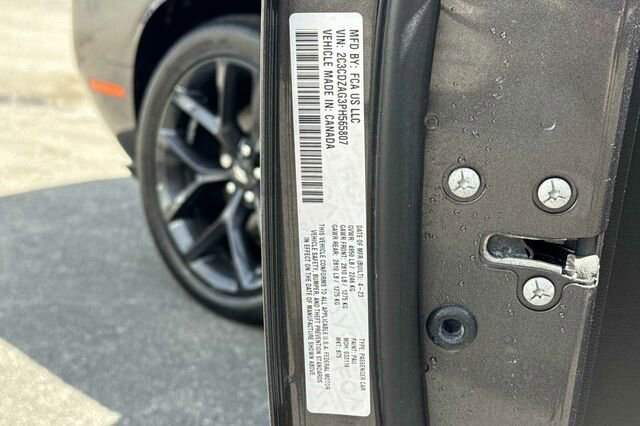 Used 2023 Dodge Challenger SXT w/ Blacktop Package image 27