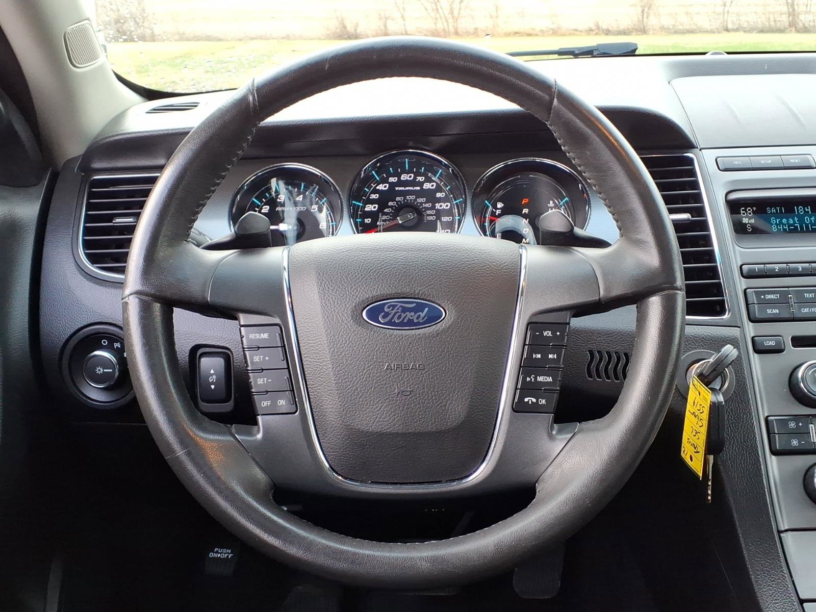 Used 2012 Ford Taurus SEL image 17