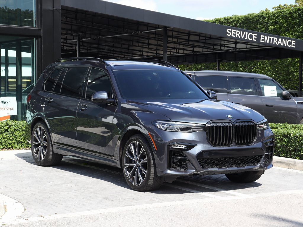 Used 2022 BMW X7 xDrive40i w/ M Sport Package image 2