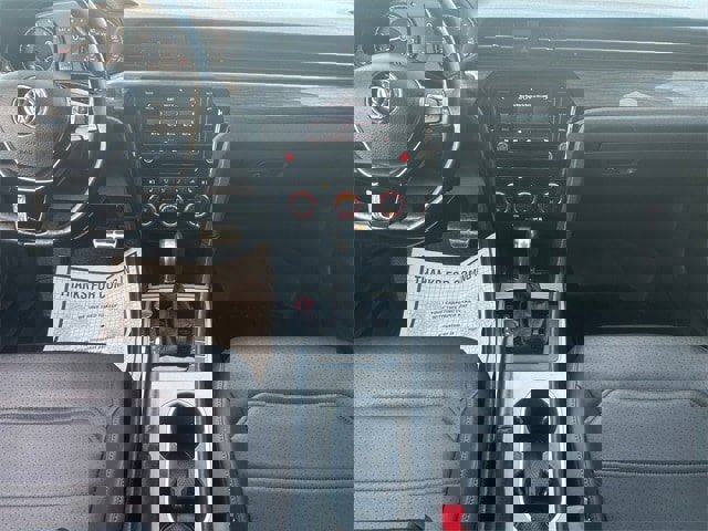 Used 2020 Volkswagen Passat 2.0T R-Line image 11