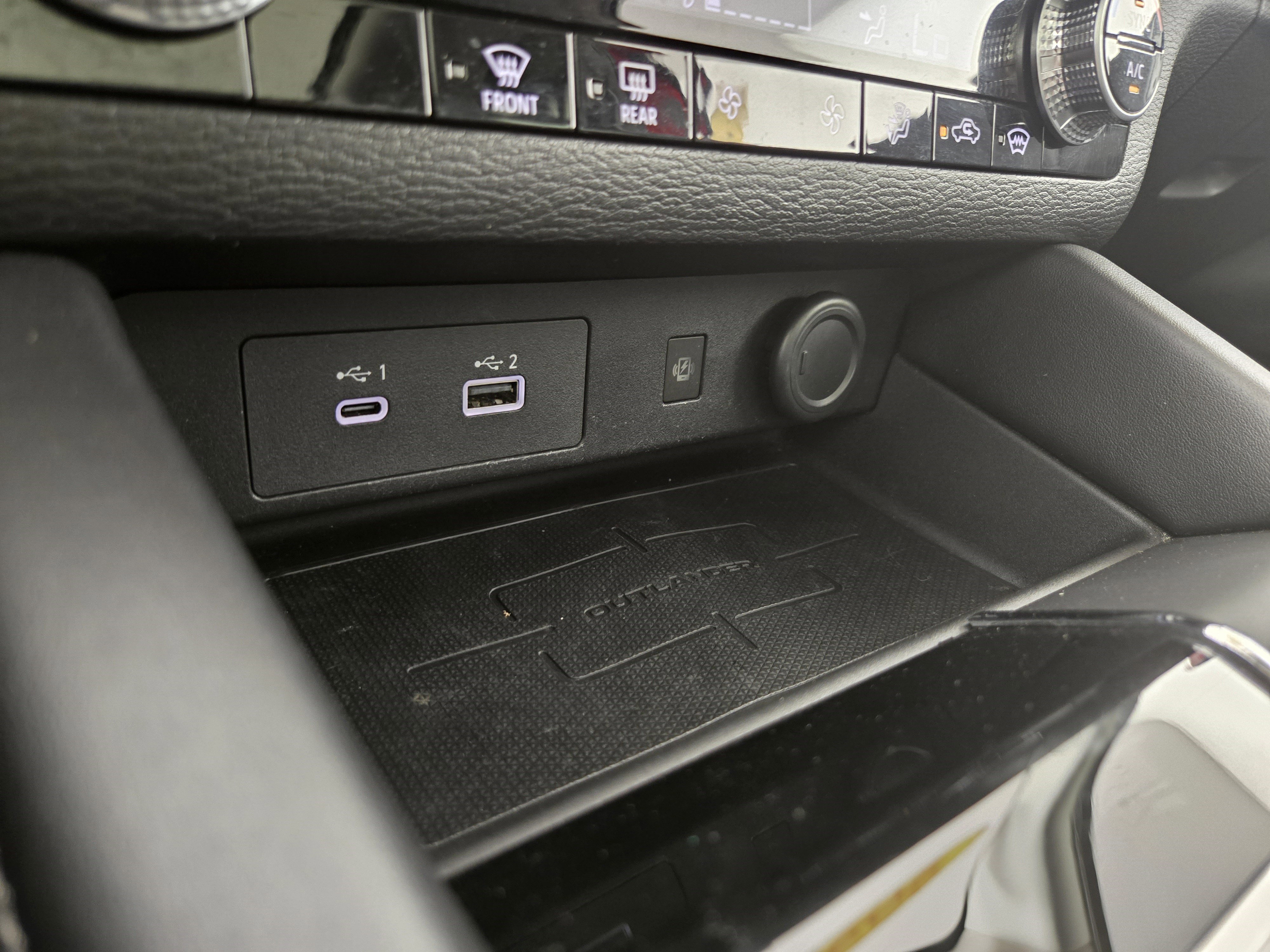 Used 2022 Mitsubishi Outlander SE AWD/4WD image 28