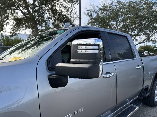 Used 2024 Chevrolet Silverado 2500 LTZ w/ LTZ Convenience Package image 12