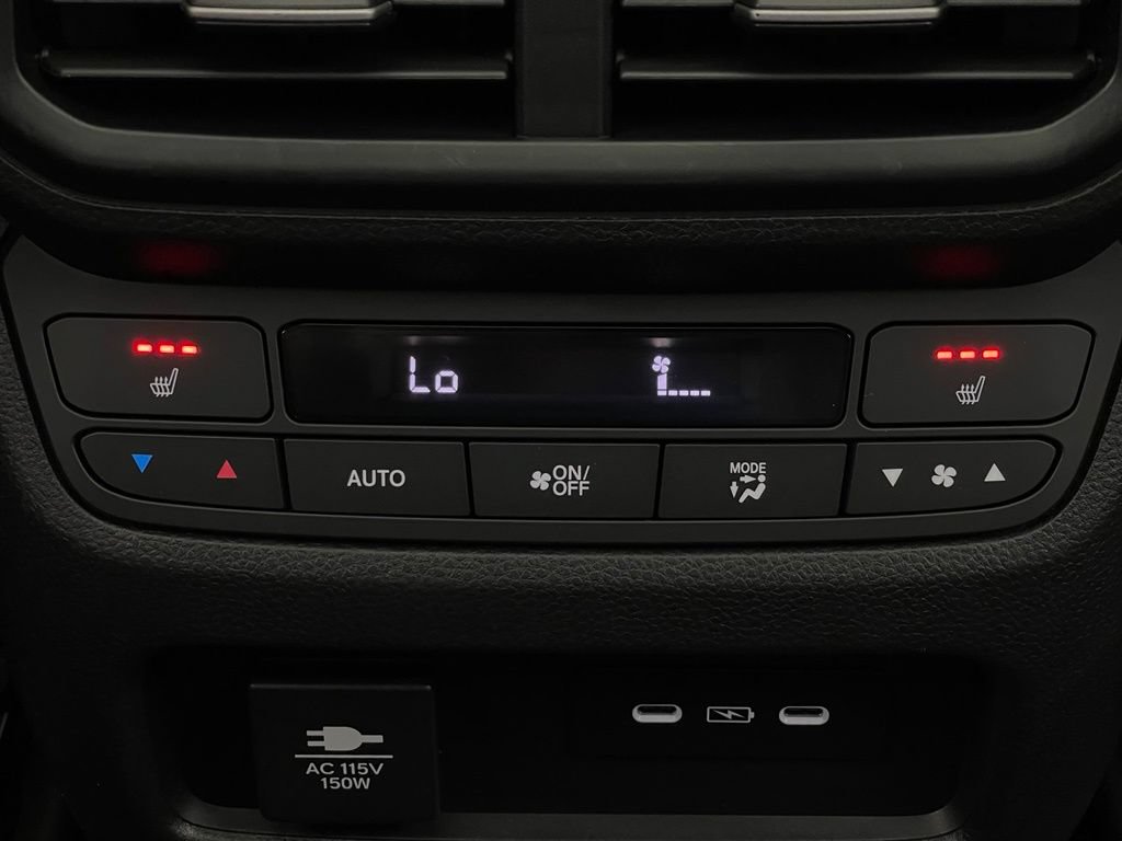 Used 2025 Honda Pilot Elite image 7