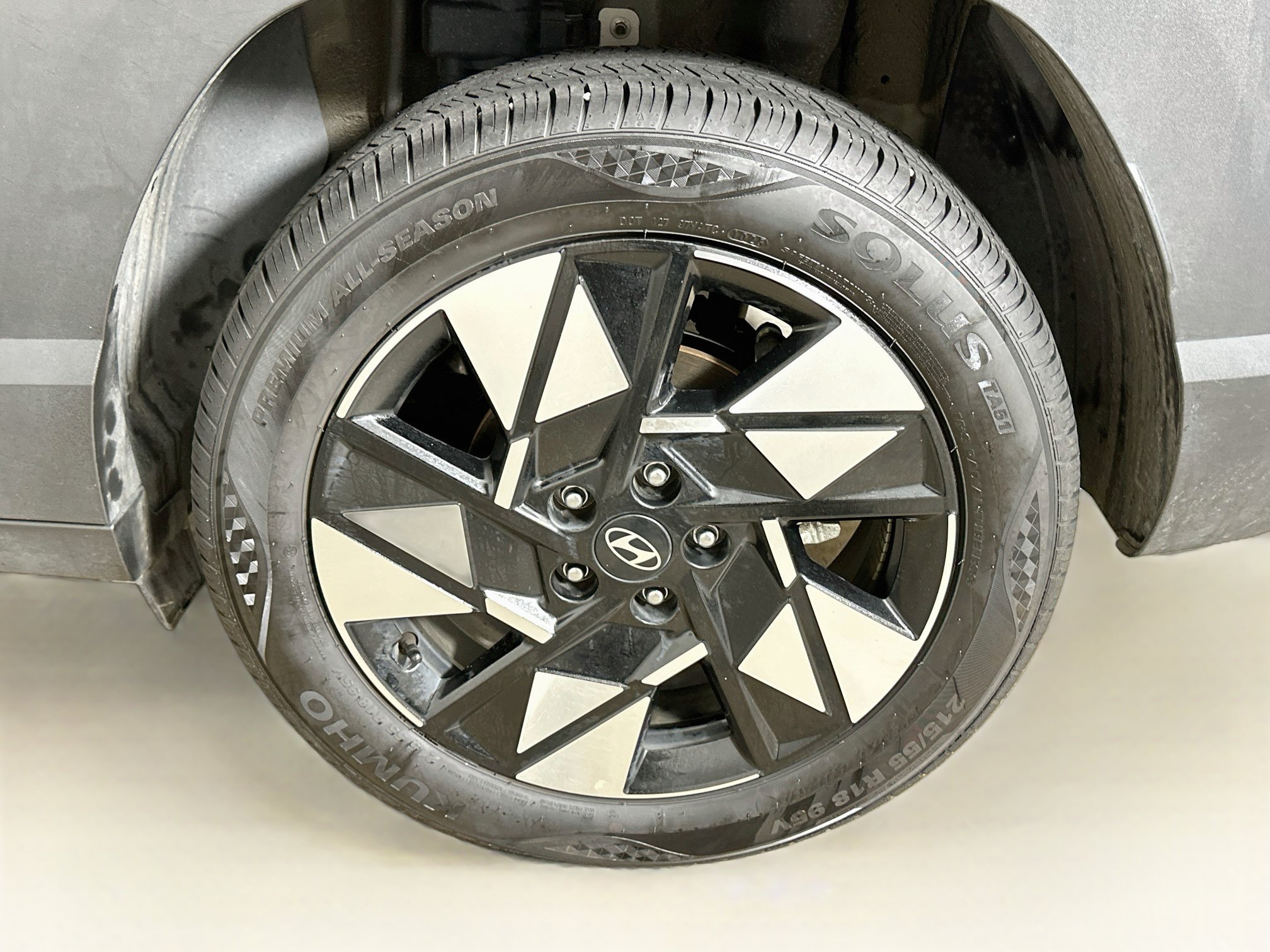 Used 2025 Hyundai Kona SEL FWD image 11