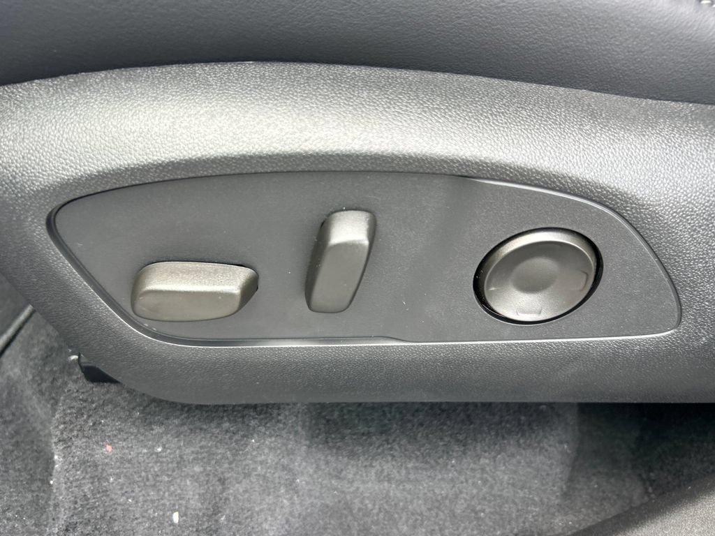 New 2027 Buick Enclave Preferred w/ Power Package FWD image 18